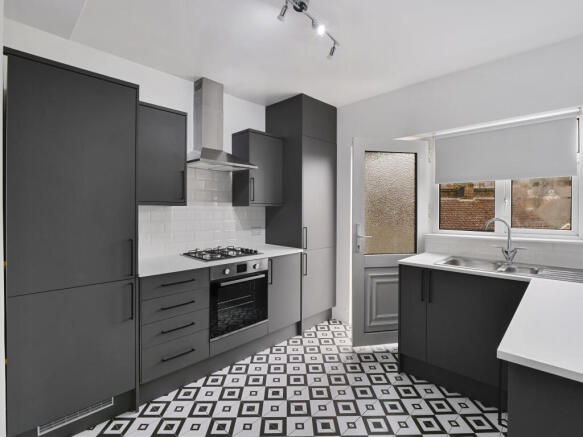 2.kitchen.jpg