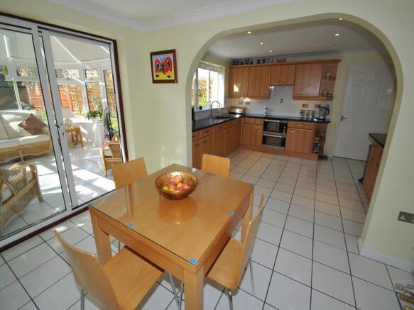 BREAKFAST ROOM