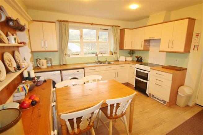 Kitchen/Breakfast Ro