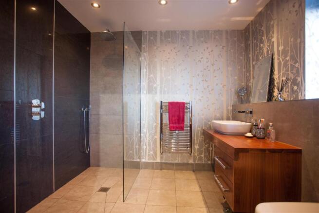 Ensuite Shower Room
