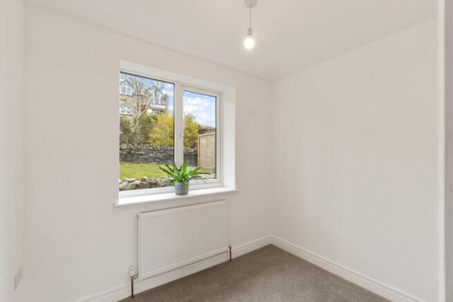 4 bed Detached for sale Image 9