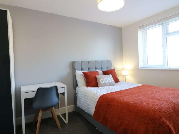 Croft Avenue Room 4 2.JPG