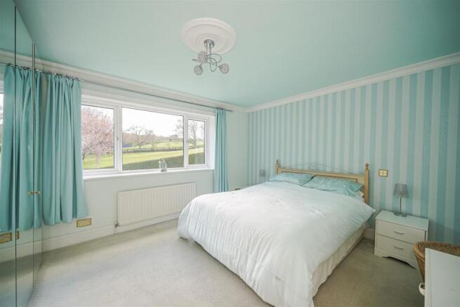 BED 4.jpg