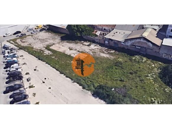 Urban land for construction of 3 buildings - Riverside - Olhão