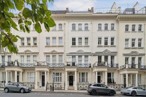 Ennismore Gardens, London SW7