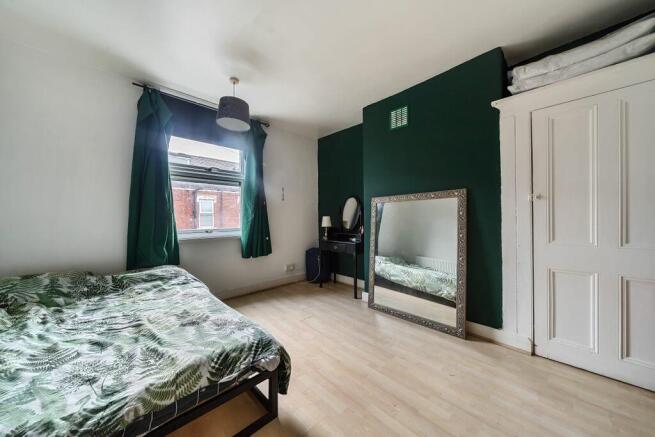 Bedroom 1 (Double)