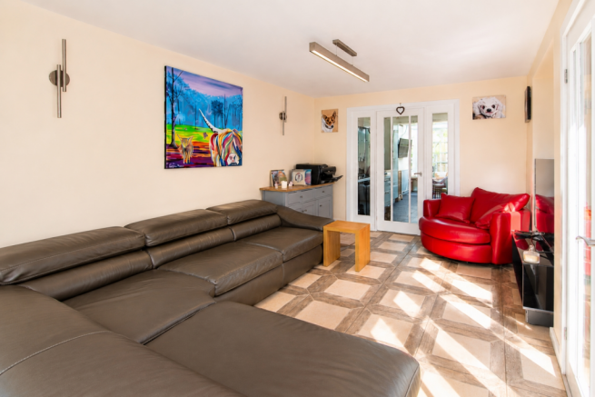 3 bed Detached for sale Image 4