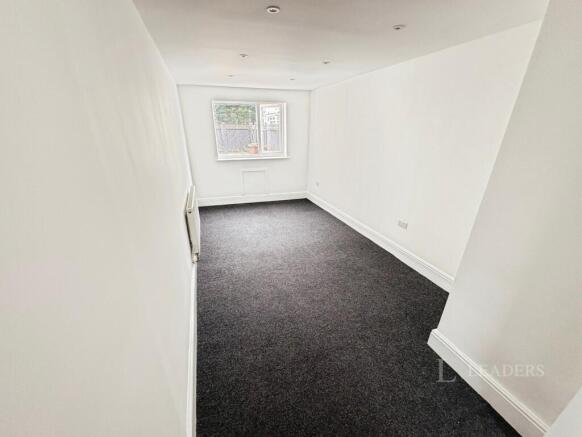 3 bed House to rent Image 7