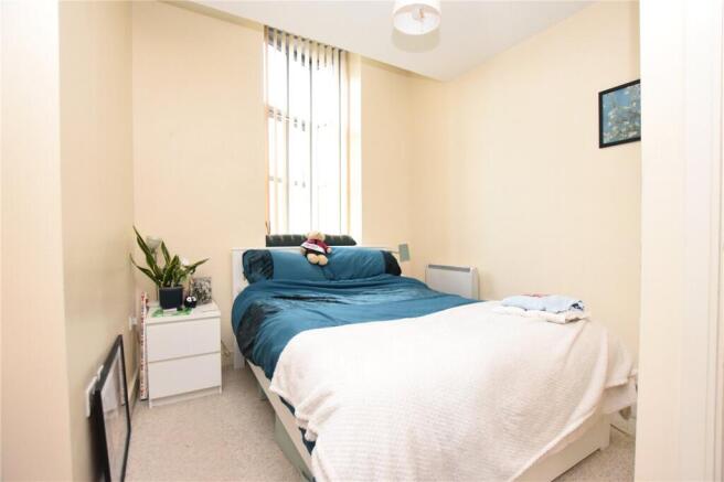2 bed Apartment for sale Image 6