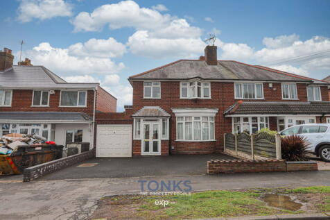 Summerfields Avenue, Halesowen, B62 9NW