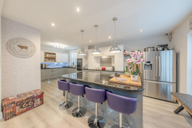 20230111_46 Sealand Road_001_Ash Youd Photo