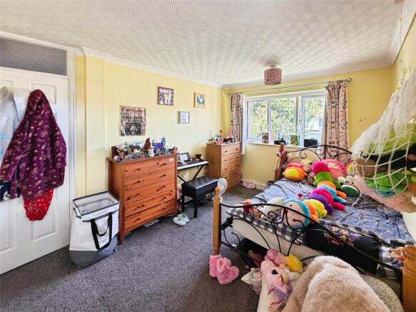 Farnham Close, Rainham, Gillingham, Kent, ME8 photo 4