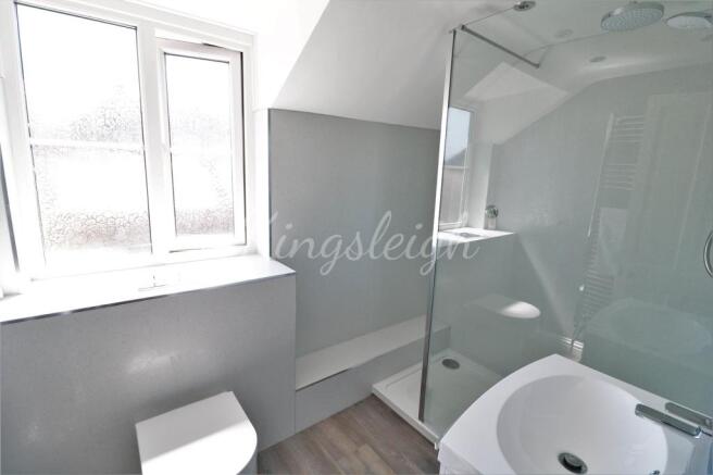Family Shower Room