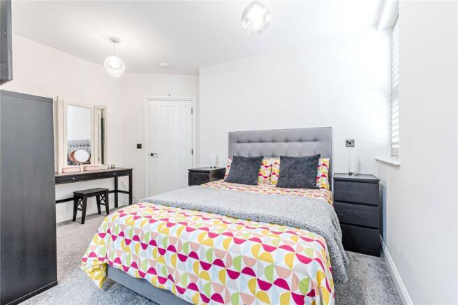 2 bed Apartment for sale Image 12