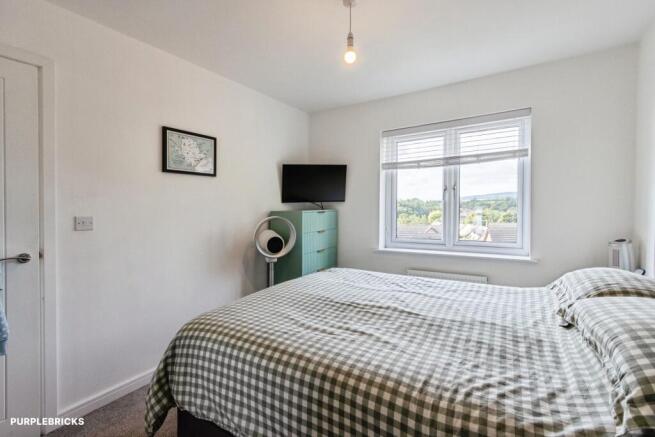 3 bed Semi-Detached for sale Image 12