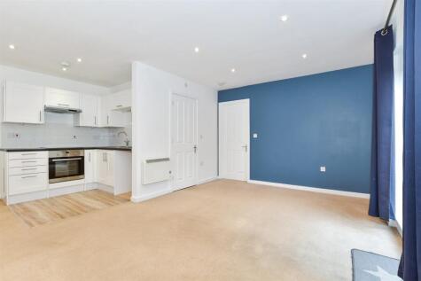 High Street, Snodland, Kent