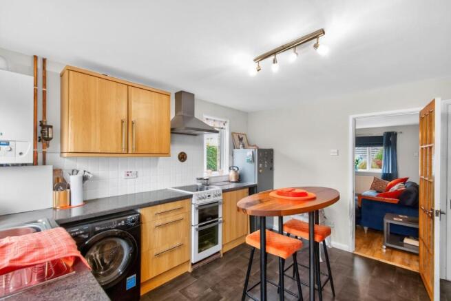 3 bed Semi-Detached for sale Image 11