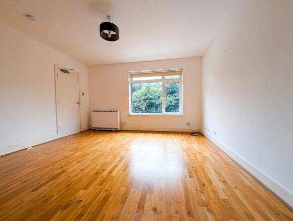 Living Room 2.jpg
