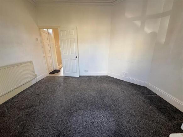 2 bed Semi-Detached for sale Image 4