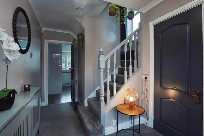 3 bed Semi-Detached for sale Image 10