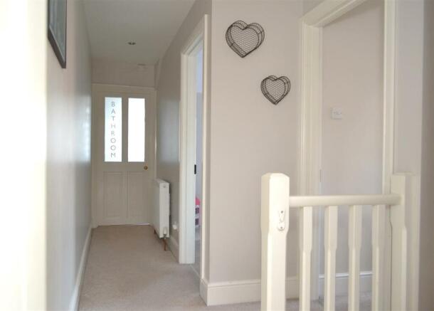 FIRST FLOOR LANDING