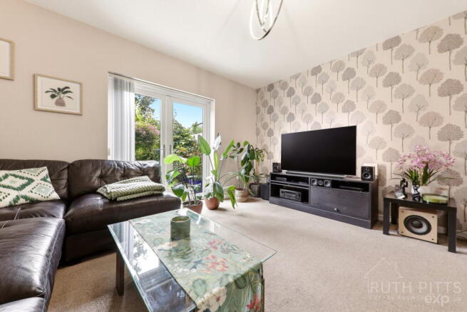 2 bed Semi-Detached for sale Image 3