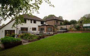 9, Ladyegate Close, Dorking RH5 4AX