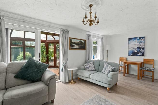 17-SidellClose-021.jpg