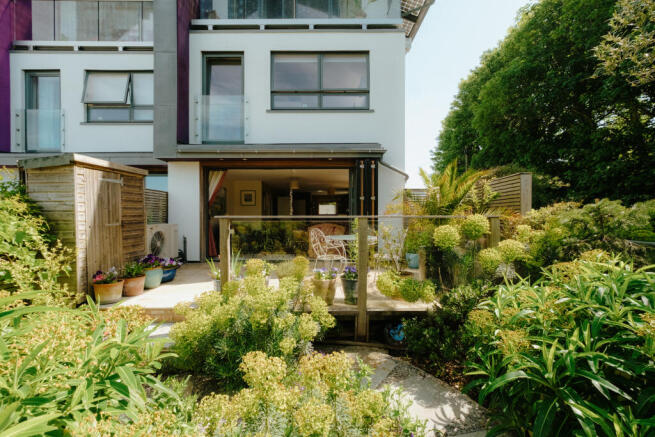 Croft-Hastings-CastleHillRoad-Exterior-7