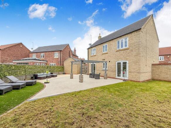 3 bed Detached for sale Image 11