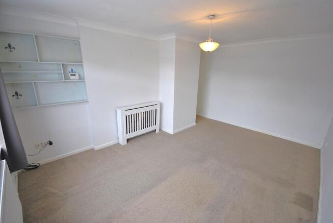 2 bed Detached Bungalow for sale Image 8