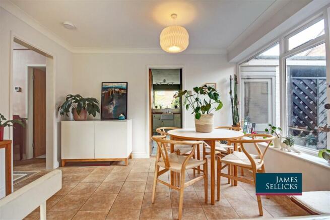 Breakfast Room