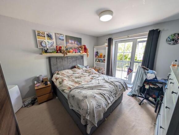 2 bed Apartment for sale Image 7
