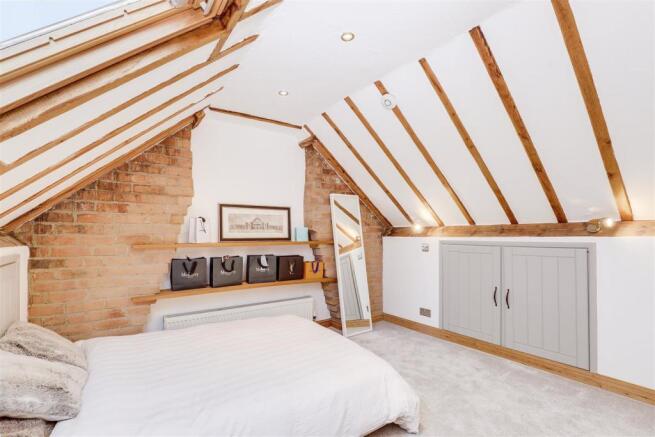 Loft Room(1).jpg