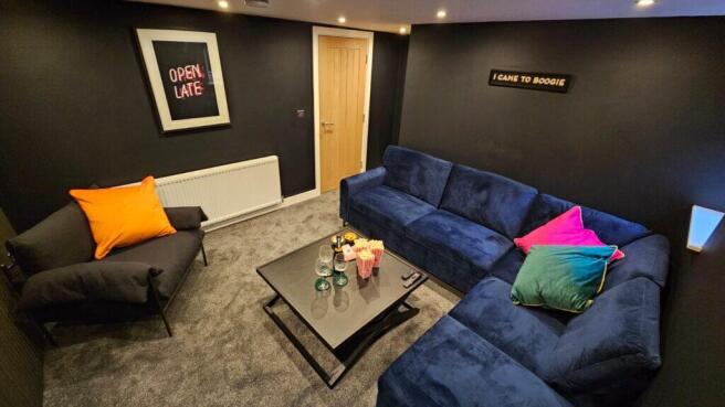1 bed House Share to rent Image 8