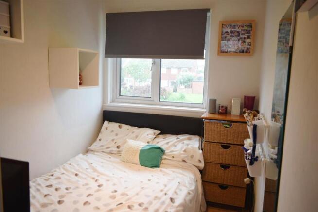 Bed 3.JPG