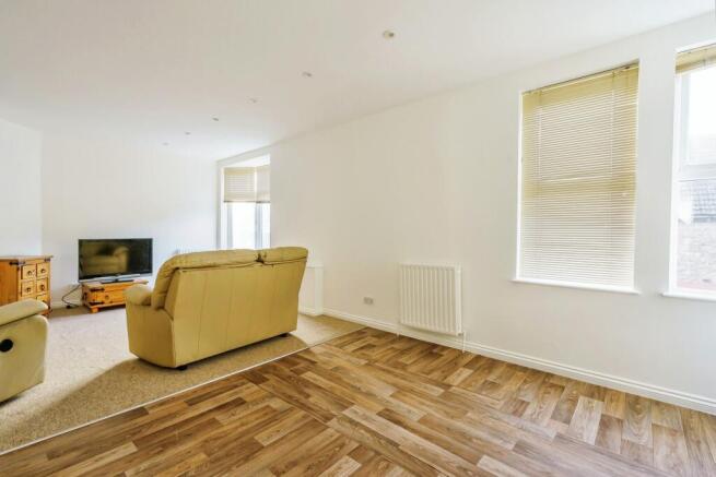 Lounge / Kitchen