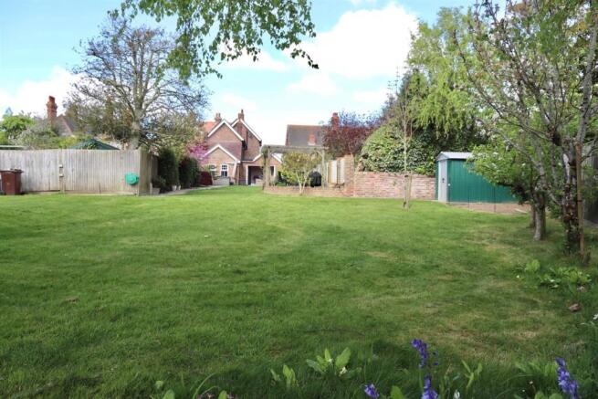 23 Ersham Road Garden.jpg