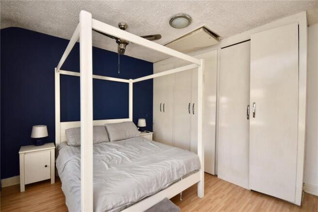 2 bed Terraced for sale Image 8