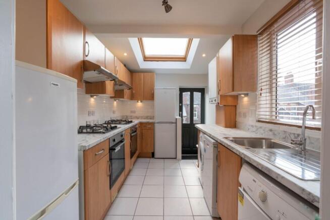 176DR - Kitchen
