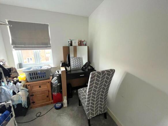 3 bed Semi-Detached for sale Image 6