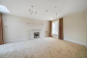 102, Margaret Court, Main Street, Tiddington, Stratford-upon-avon CV37 7AY