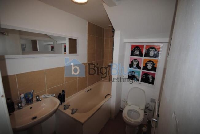 7 bed Terraced to rent Image 4