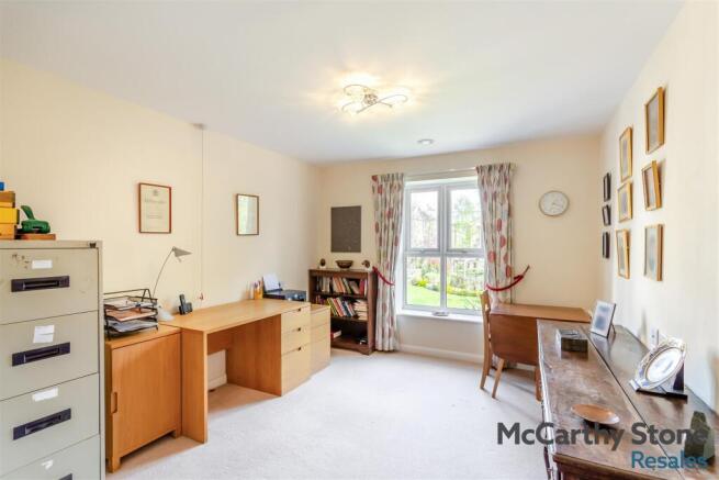 2 bed Apartment for sale Image 11