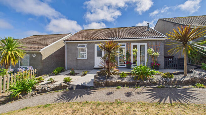 2 Bedroom Bungalow for Sale