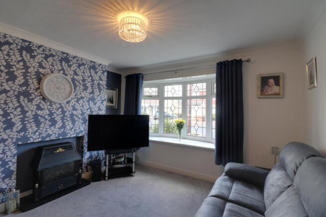 3 bed Semi-Detached for sale Image 6