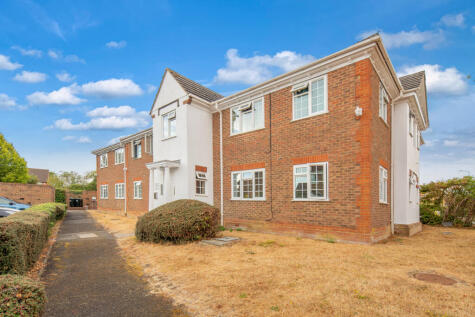 62, Kingfisher Way, Bicester, Oxfordshire OX26 6YD
