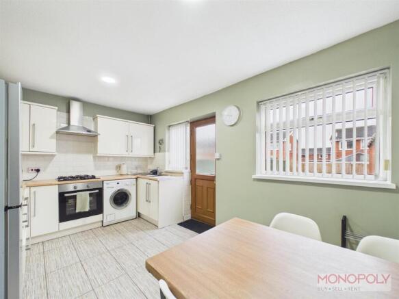 KITCHEN/ DINER