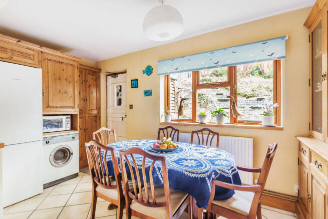 Dining Area.jpg