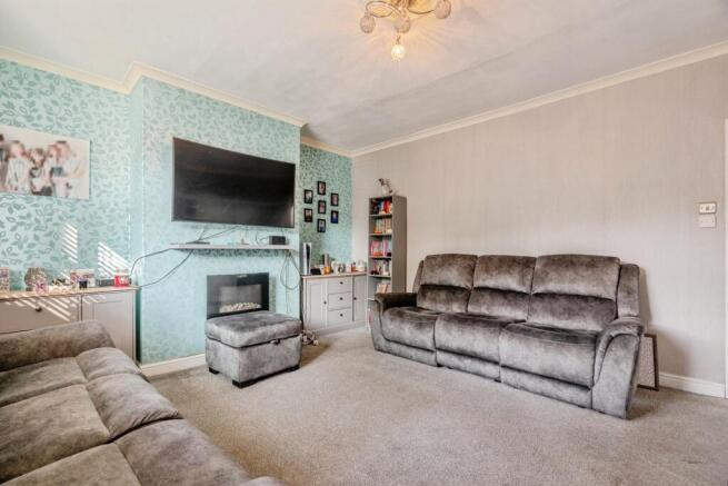 3 bed Semi-Detached for sale Image 4